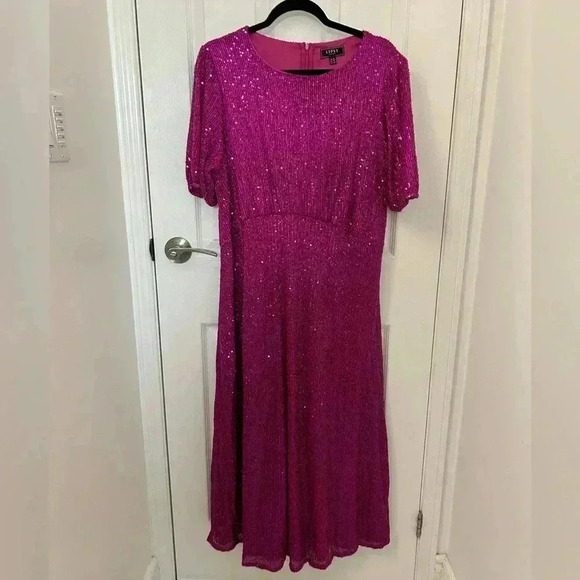 Fully sequinned  fuschia pink evening dress, plus size - Picture 3 of 16